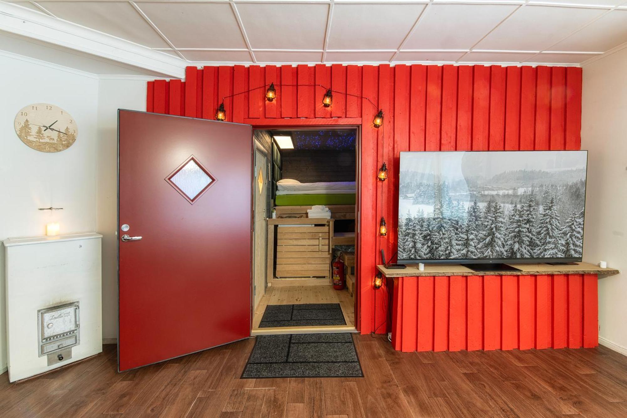 Kalle'S Unluxury Guest House Cl0Sed From 1St Of Feb 2025 Helsinky Pokoj fotografie